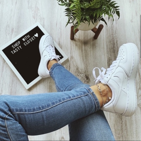 Nike air force 1 triple white sneakers - Picture 4 of 8